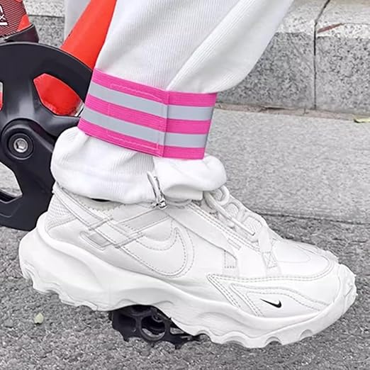 4 PCS Reflective Wrist Strap 5x1x1cm Running Safety Gear Reflective Wristbands High Visibility Bike Ankle Bands Reflector Armband Self-Adhesive Reflective Bands for Walking,Night Sports Pink