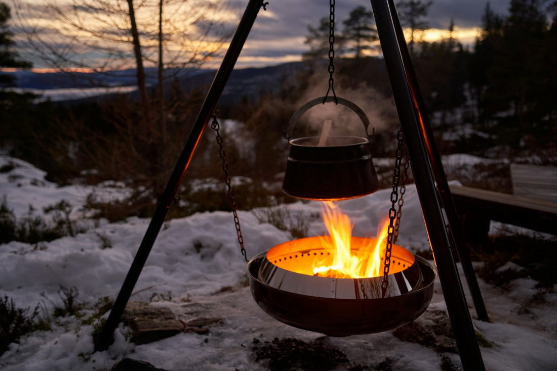 How to Stay Warm and Comfortable During Cold-Weather Camping