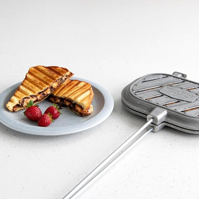 Nordic Ware Campfire Pie Iron Cooker