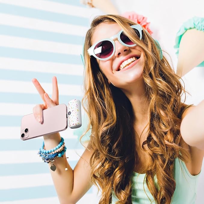 iWALK USB-C Portable Charger with Colorful Pattern, 20W PD Fast Charging 4800mAh Small Power Bank with LED Display, Compatible with iPhone 16/15, 16/15 Plus, 16/15 Pro Max, iPad, Airpods, White