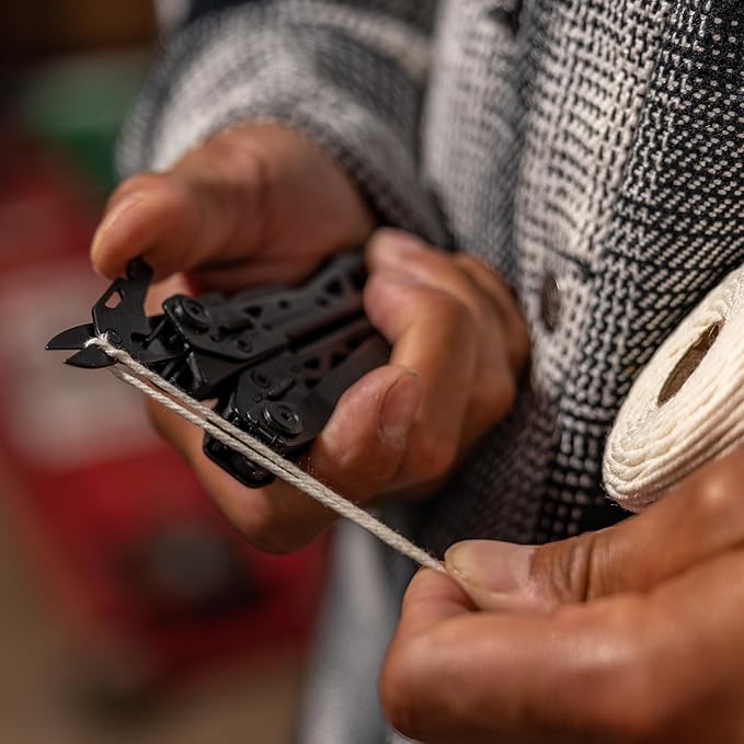 Gerber Gear Suspension-NXT 15-in-1 EDC Multi tool with Pocket Knife, Needle Nose Pliers and Wire Stripper Tools, Gifts for Men, Survival and Camping Gear, Stainless Steel