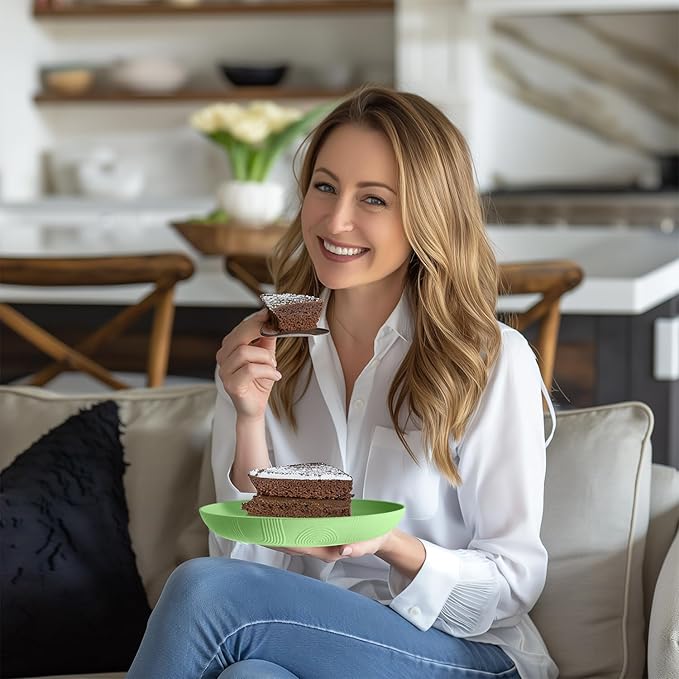 Homienly Wheat Straw Plates Set, 10 inch Deep Dinner Plates, Unbreakable Plates for Kitchen, Camping, 8 PCS Lightweight Round Plates, Microwave and Dishwasher Safe Plate Set - Light Green