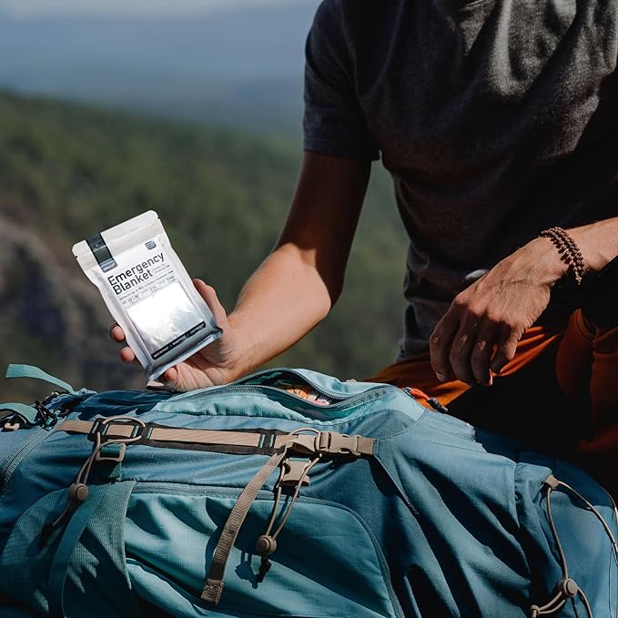 Altland 25 Pack of Emergency Blankets - Bulk Heat Reflective Blankets for Winter Survival Kits, Disaster Preparedness, Cold Weather Camping, and Homeless Care Packages