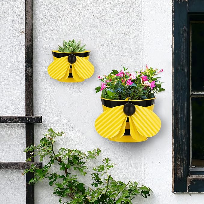 BAYN Set of 2 Bee Wall Hanging Planter Decor Art, Metal Wall Mounted Planters Garden Yard Decorative Flower Pot Indoor Outdoor Wall Planter Succulent Plant Container