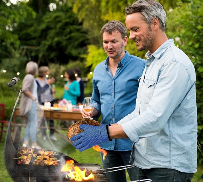 KITCHEN PERFECTION Silicone Smoker Oven Gloves -Extreme Heat Resistant BBQ Gloves -Handle Hot Food Right on Your Smoker Grill Fryer Pit|Waterproof Oven Mitts Grill Gloves |Superior Value Set+3 Bonuses