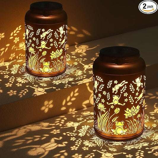 2 Pack Solar Lanterns Outdoor Waterproof, Frog Garden Decor Gifts for Women Mom Grandma Hanging Solar Lights Metal Solar Decoration Outside for Yard, Patio, Lawn, Pathway, Landscape