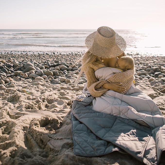 Veer Adventure Blanket - 100% Down Alternative Insulated Outdoor Puffy Blanket for Camping, Beach, Sports/Stadiums, Picnics, or Travel - Built-in Hand Pockets and Zipper Pillow Pocket - Adult Size