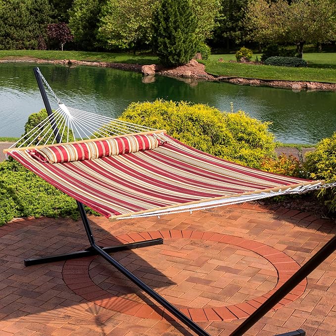 Sunnydaze Quilted Outdoor Hammock with Spreader Bars - Heavy-Duty 450-Pound Capacity Double Hammock for Outside - Red Stripe