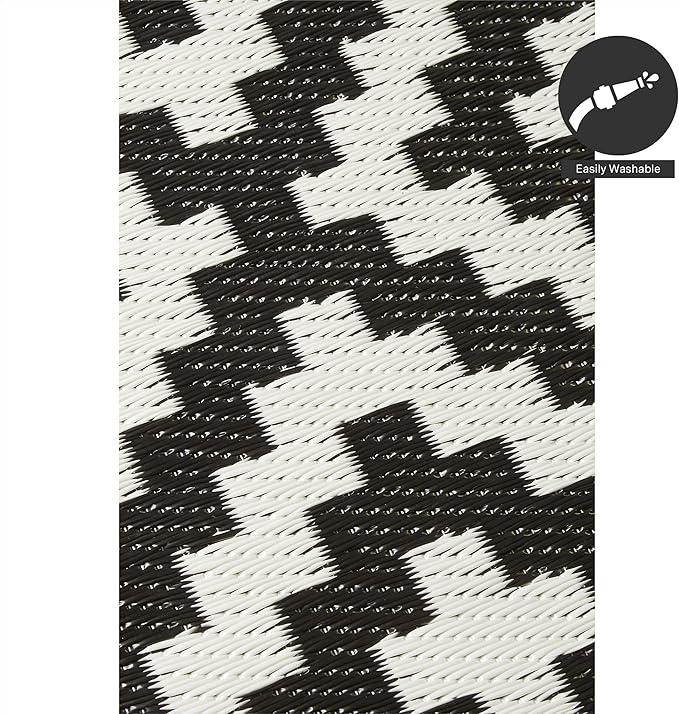 FH Home Outdoor Rug - Waterproof, Fade Resistant, Reversible - Premium Recycled Plastic - Geometric - Porch, Deck, Balcony, Mudroom, Laundry Room, Patio - Aztec - Black & White Crease Free - 3 x 5 ft