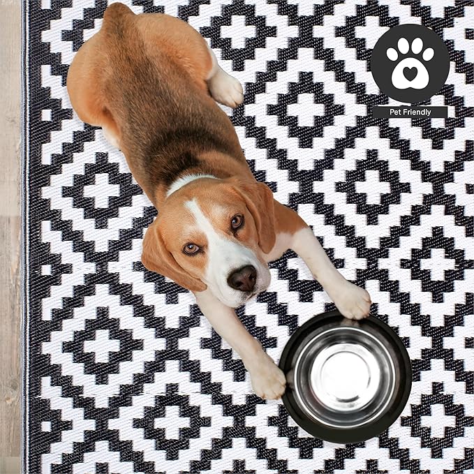 FH Home Outdoor Rug - Waterproof, Fade Resistant, Reversible - Premium Recycled Plastic - Geometric - Patio, Deck, Porch, Balcony, Laundry Room - Aztec - Black & White Crease Free - 4 x 6 ft