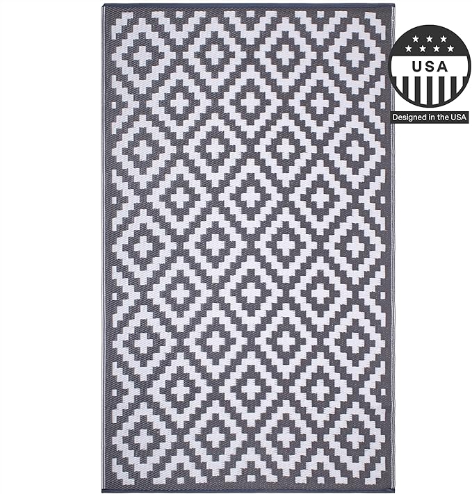FH Home Outdoor Rug - Waterproof, Fade Resistant, Reversible - Premium Recycled Plastic - Geometric - Patio, Porch, Deck, Balcony - Aztec - Gray & White Crease Free - 5 x 8 ft