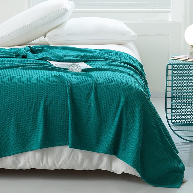 AmyHomie Cooling Blanket King Size, 100% Rayon Derived from Bamboo, Cool Summer Blanket for Hot Sleepers Soft Comfy Waffle Lightweight Blankets for All Seasons(Teal, 108×90in)