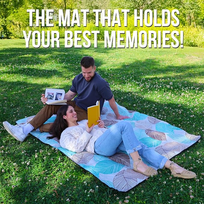 Picnic Blanket Waterproof Foldable – 2-in-1 Picnic Mat and Bag, Large Outdoor Beach Mat, Compact & Portable Picnic Blankets for Travel, Camping, Park, or Family Use (Stripes)