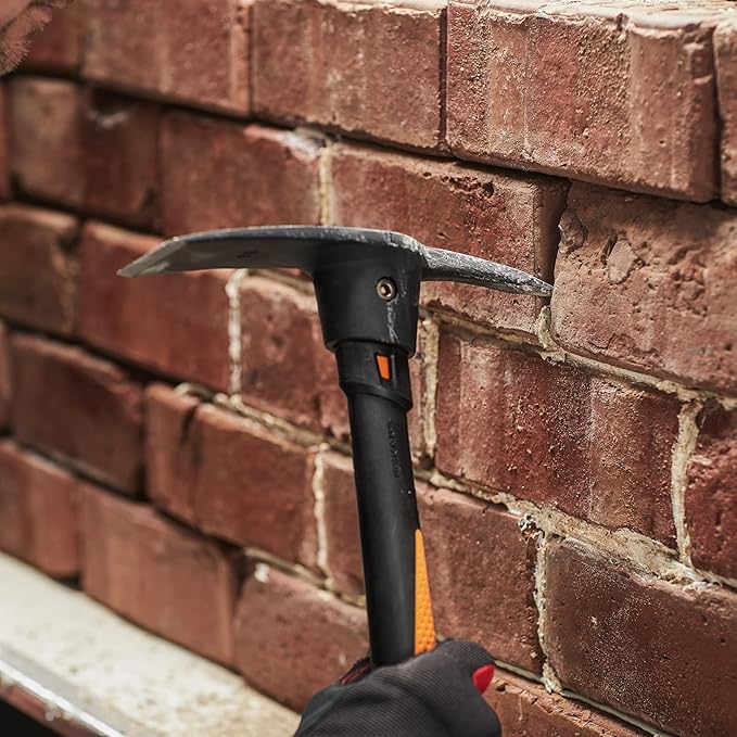 Fiskars IsoCore Pickaxe Mattock with Shock-Absorbing Handle, Dual-Head Tool for Roots & Rocks, 1.5 lb