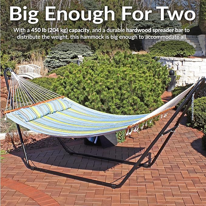 Sunnydaze Quilted Outdoor Hammock with Spreader Bars - Heavy-Duty 450-Pound Capacity Double Hammock for Outside - Blue and Green